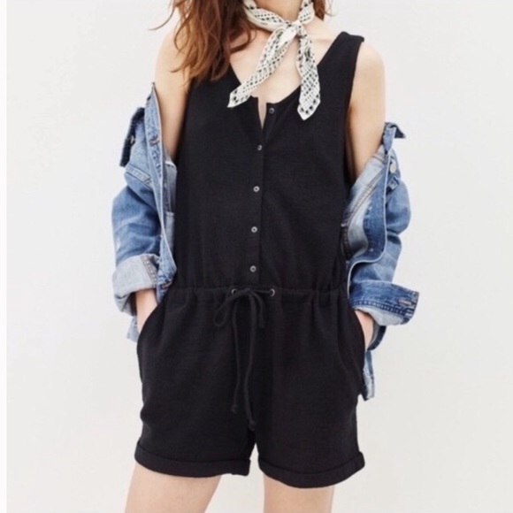 Madewell Pants - 🎉HP🎉Madewell Black Button-front Jacquard Romper